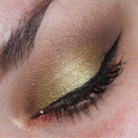 Zoeva "Super Vibe" single eyeshadow - Picture 2 of 4